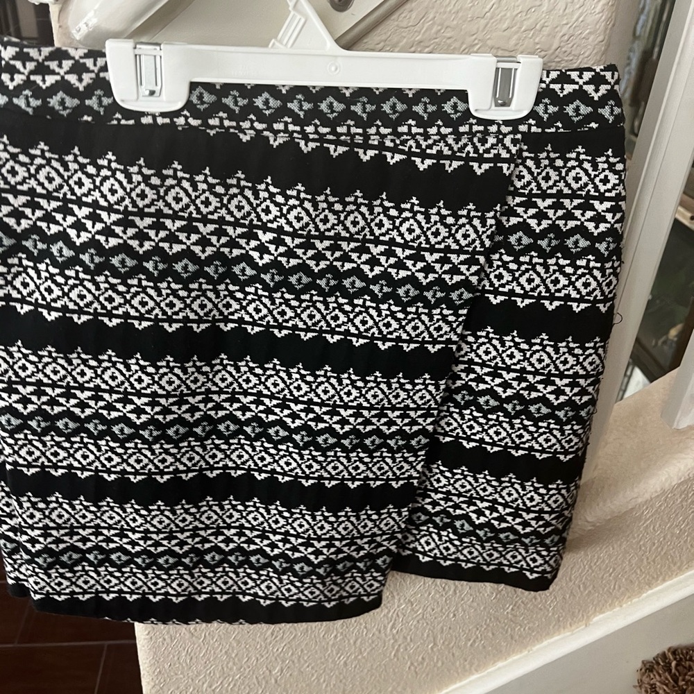 Mini skirt. Loft 6p